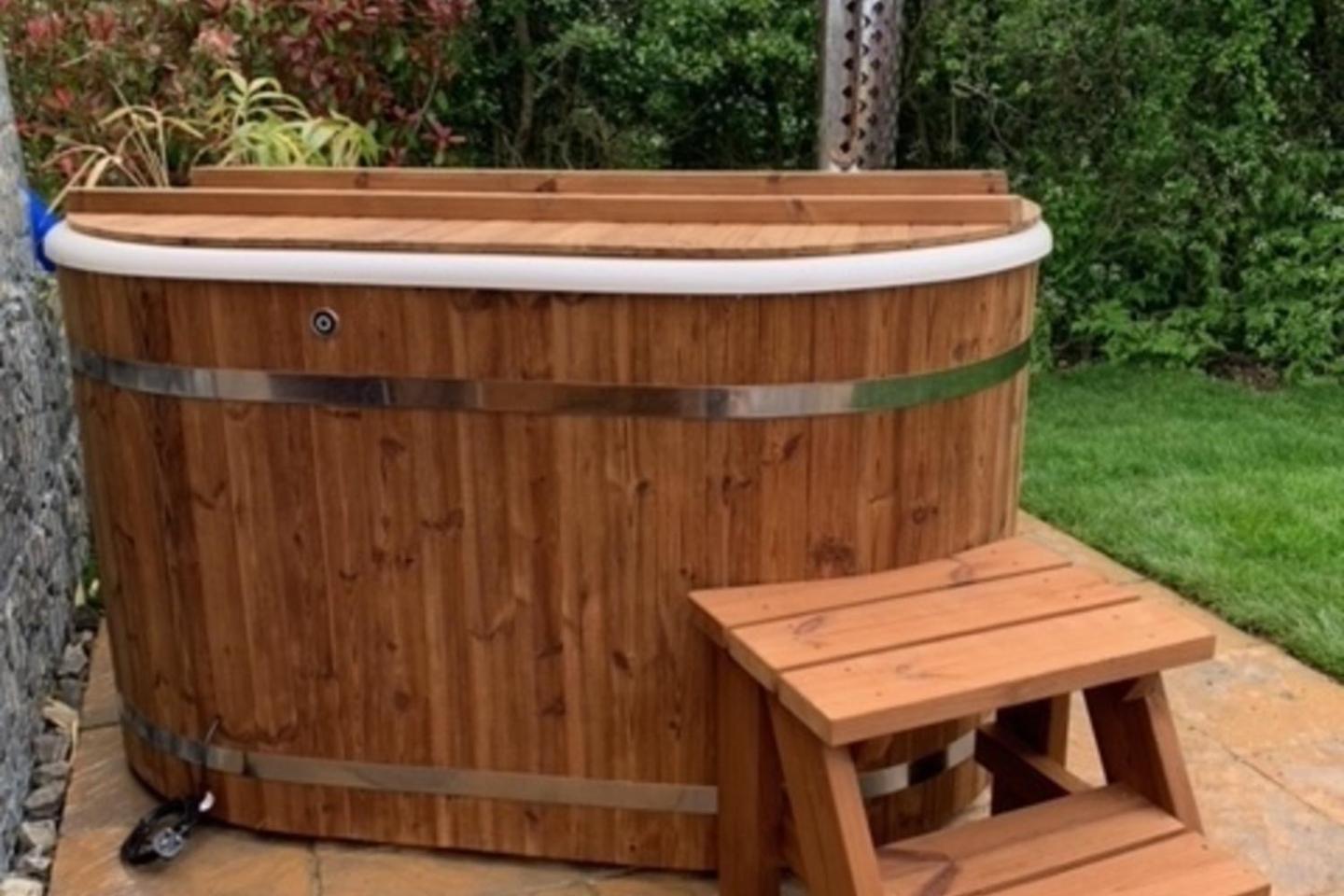Romantic Escape Luxury Hobbit House With Hot Tub! Sheerness Kültér fotó